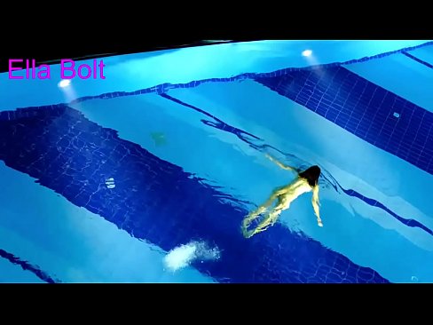 ❤️ నేను చూడటం ఆపలేను, ELLA BOLT రిసార్ట్ పూల్‌లో నగ్నంగా ఈత కొడుతూ దొరికిన యువ అందగత్తె ❤❌ పోర్నో te.fitorganic.top
